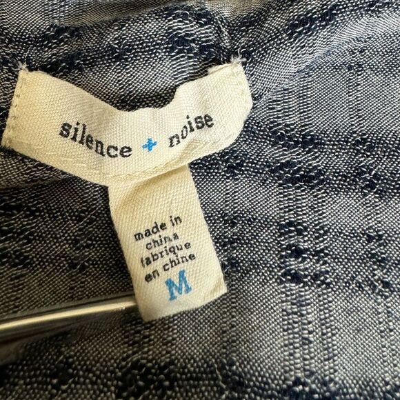 Urban Outfitters Silence + Noise Top Size M - Picture 4 of 16
